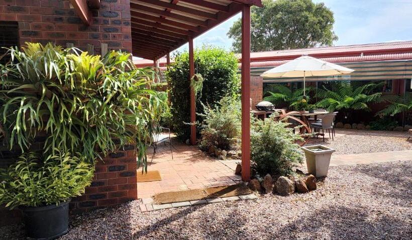 庭の見える1ベッドルームアパートメント, New Horizons Farm Stay