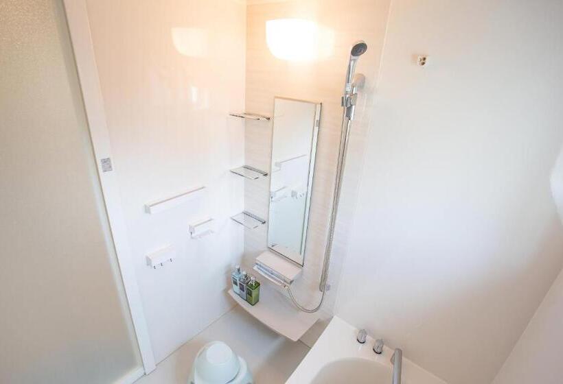 דירת חדר, Stylish House Uruma