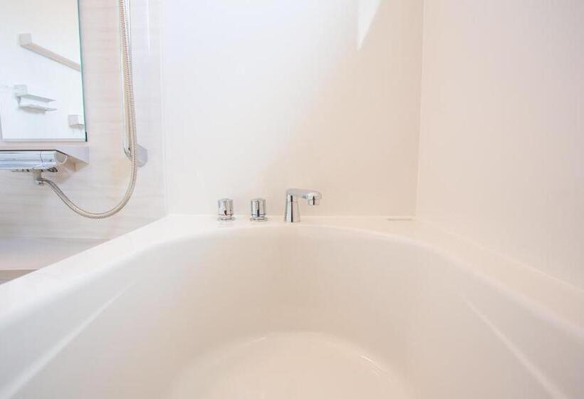 דירת חדר, Stylish House Uruma