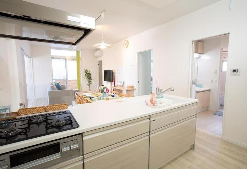 דירת חדר, Stylish House Uruma