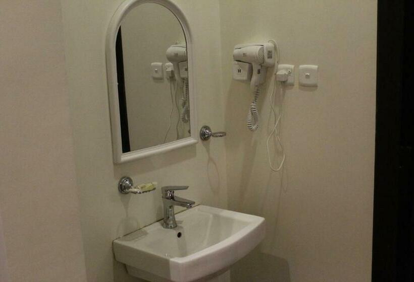 חדר סטודיו סטנדרד, Laylati Al Yarmouk