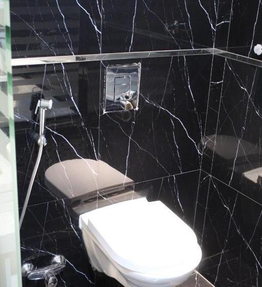 סוויטה עם ג'קוזי, Laylati Al Yarmouk