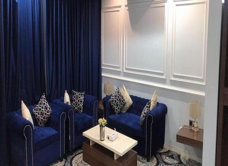 סוויטה עם ג'קוזי, Laylati Al Yarmouk