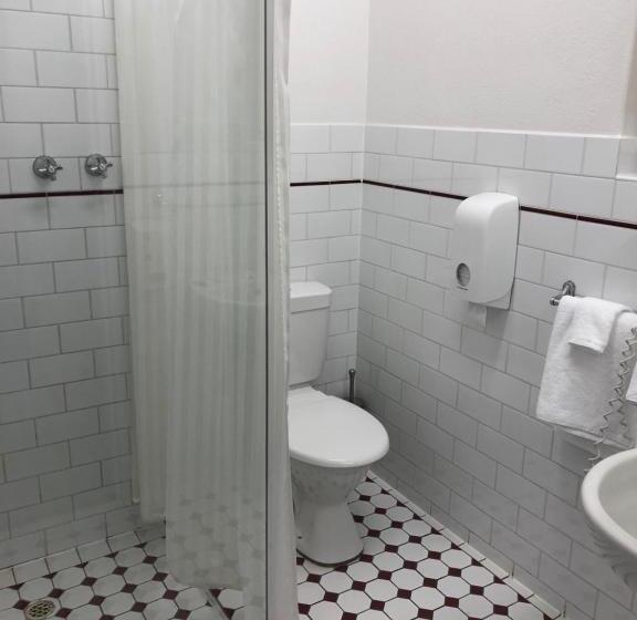 اتاق لوکس, Adelaide Airport Motel