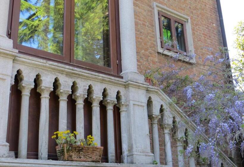 Quarto Estandar, Villa Elisabetta
