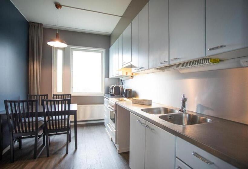 סוויטה משפחתית, Golden Circle Suites