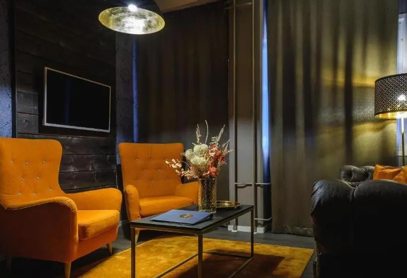 سوییت خانوادگی, Golden Circle Suites