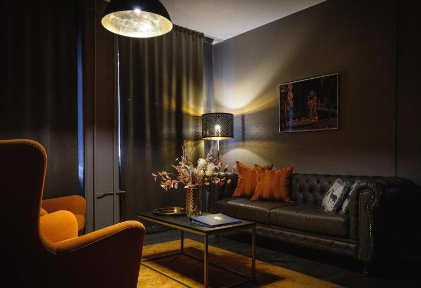 סוויטה משפחתית, Golden Circle Suites