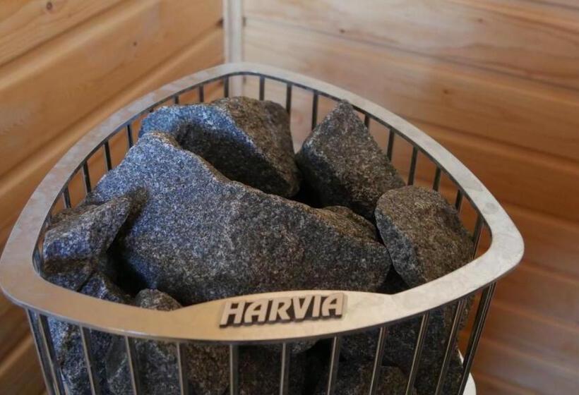 סוויטה, Golden Circle Suites