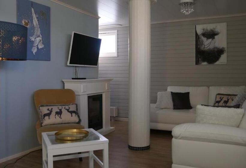 Люкс, Golden Circle Suites