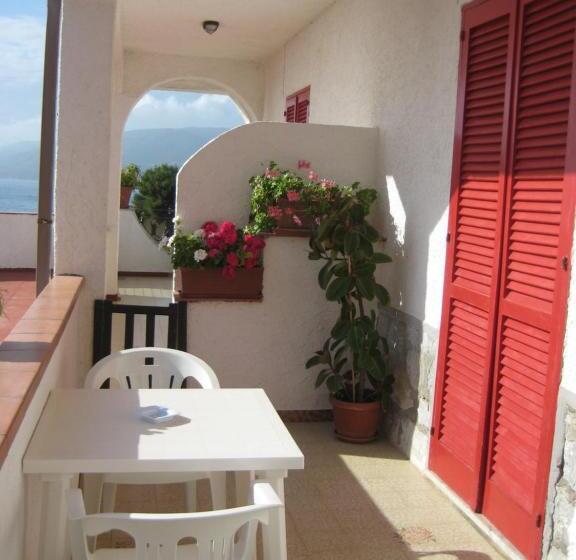 Triple Room Sea View, Albergo Villa Verde