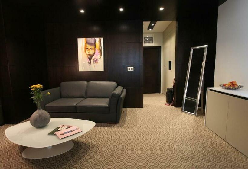 バルコニー付きデラックスルーム, Orhideea