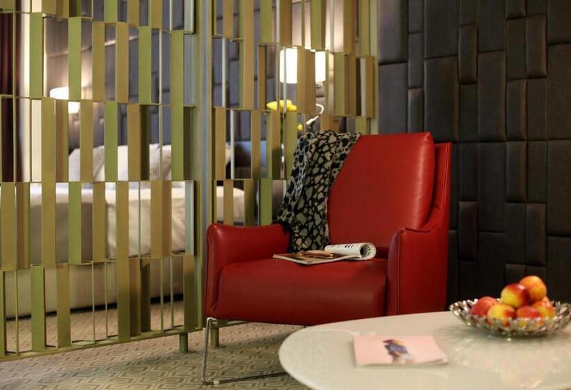 バルコニー付きスタンダードルーム, Orhideea