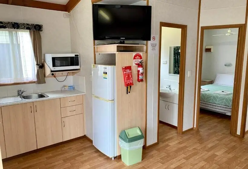 スイート（家族用）, Tatura Cabin & Caravan Park
