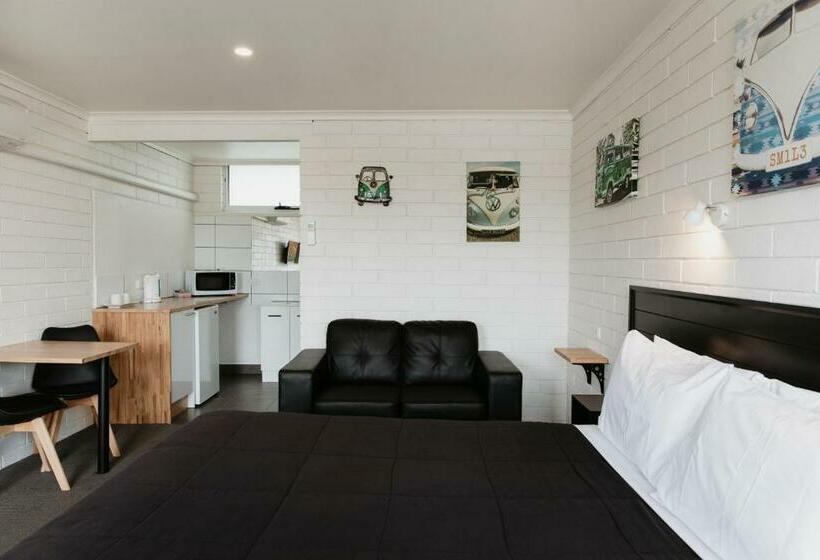 标准间, Anchor Wheel Motel