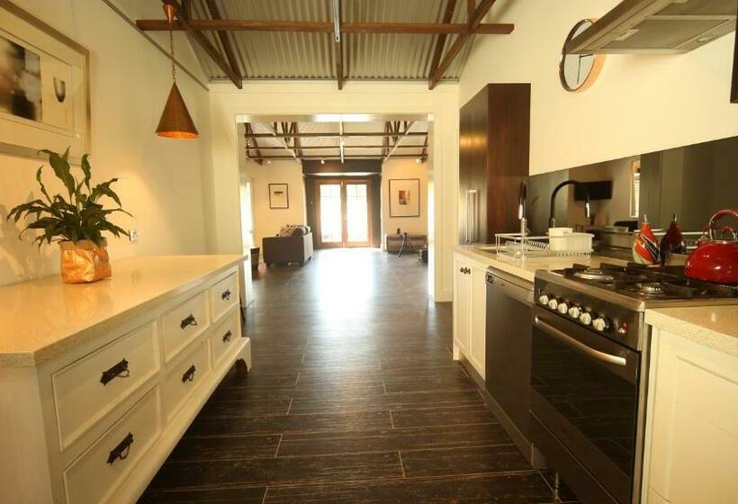 Апартаменты 2 Спальни, Irongate Studio B&b