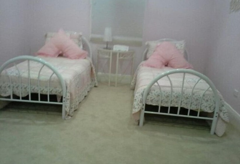 חדר בסיסי, Langley Cottage B&b