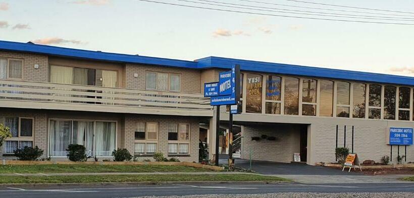 豪华房间, Morwell Parkside Motel