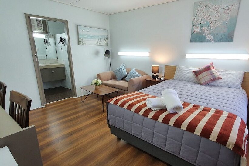 디럭스 룸, Morwell Parkside Motel