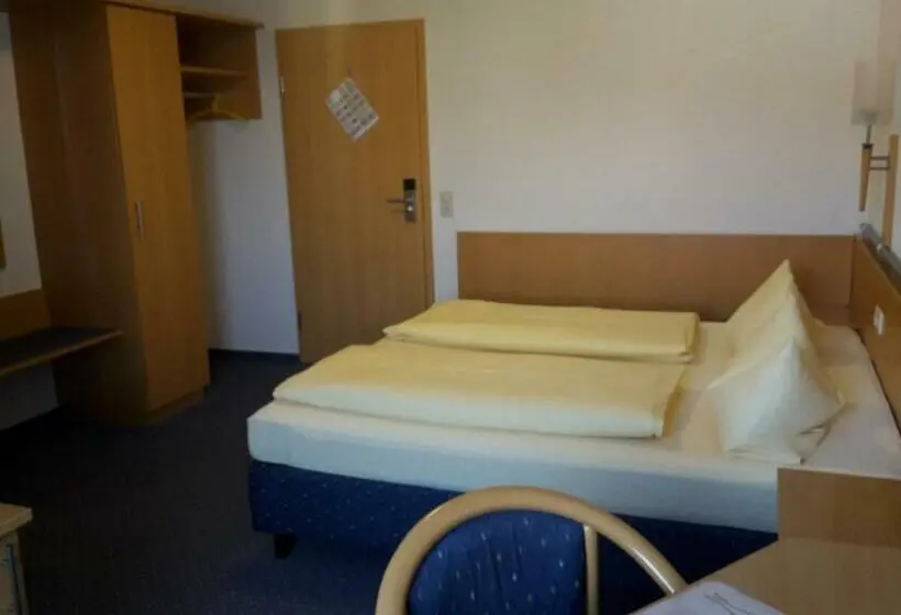 スタンダードルーム, Motel Am Highway