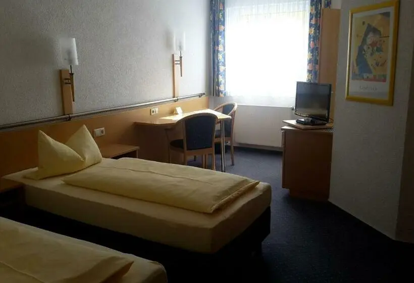 スタンダードルーム, Motel Am Highway
