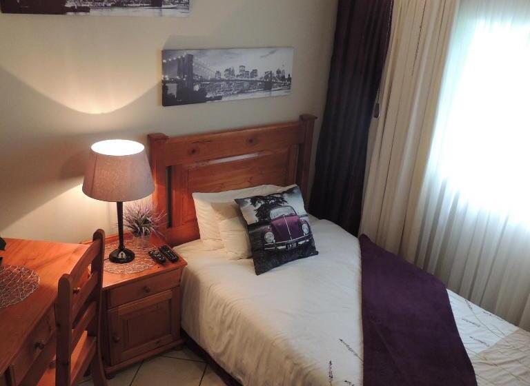 Номер Стандарт Индивидуальный, Rita S Guesthouse Cc