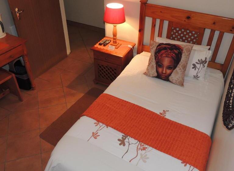 Номер Стандарт Индивидуальный, Rita S Guesthouse Cc