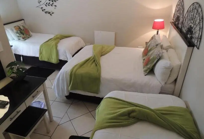 ファミリールーム, Rita S Guesthouse Cc