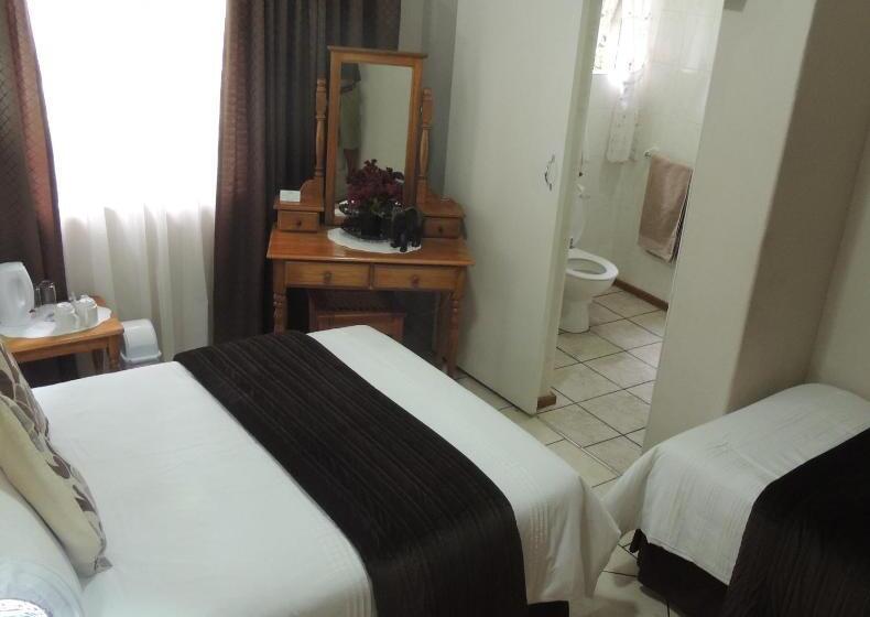 Четырехместный Номер Стандарт, Rita S Guesthouse Cc