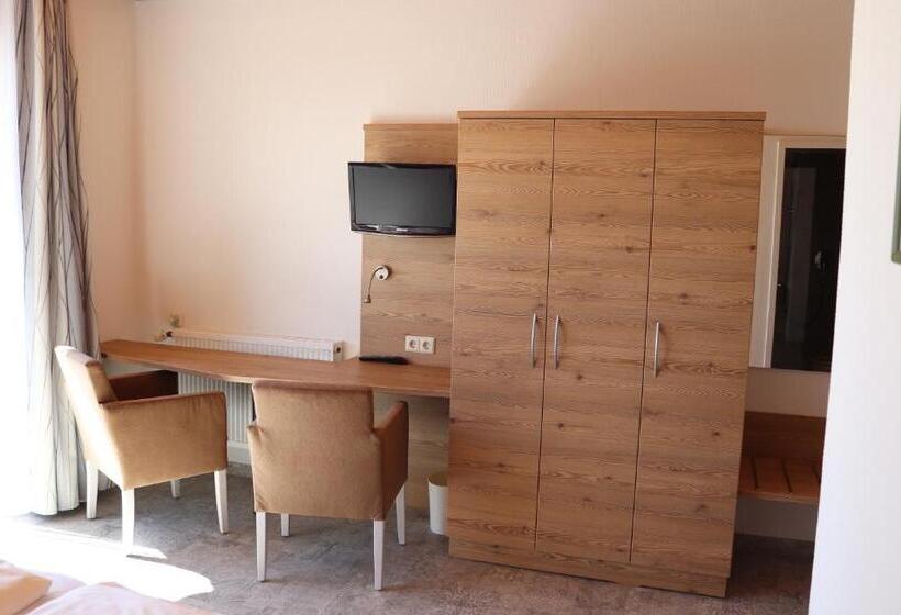 Standard-huone Järvinäkymä, Strandhaus Hagnau