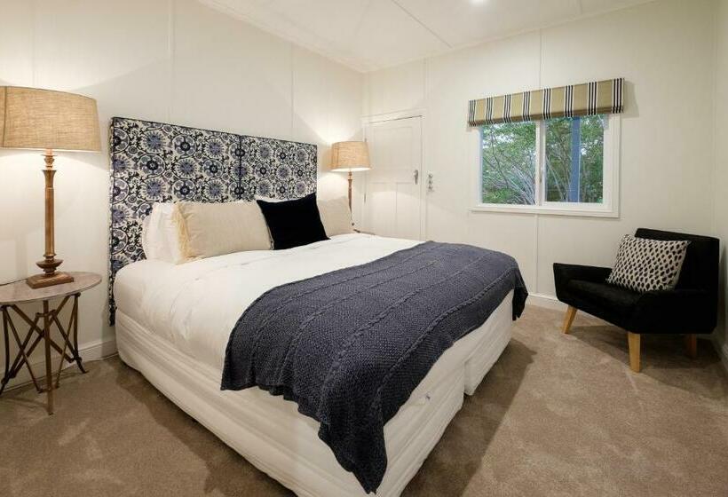 اتاق استاندارد, Goonoo Goonoo Station