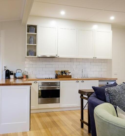 اتاق استاندارد, Goonoo Goonoo Station