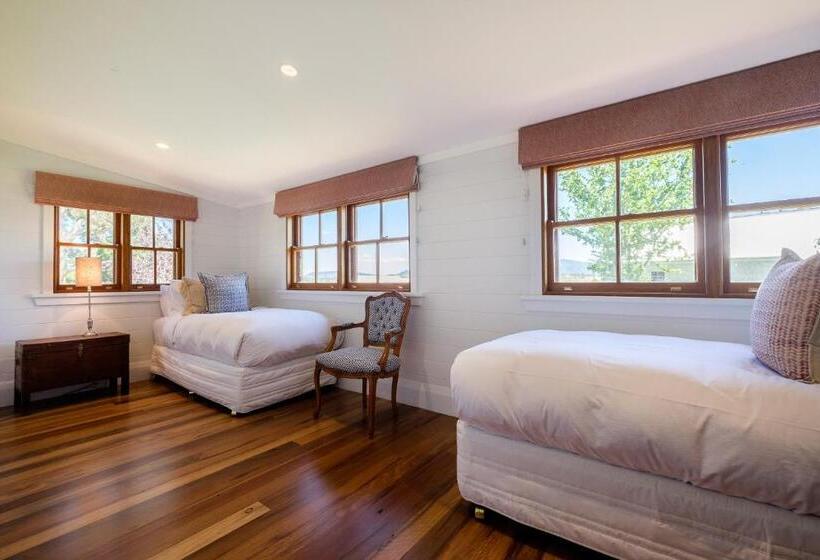 اتاق استاندارد, Goonoo Goonoo Station