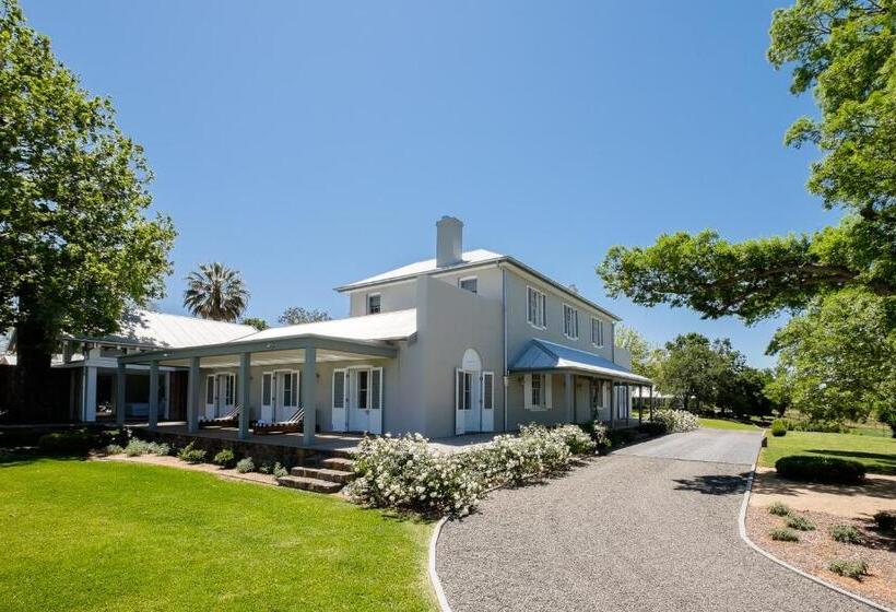 اتاق استاندارد, Goonoo Goonoo Station