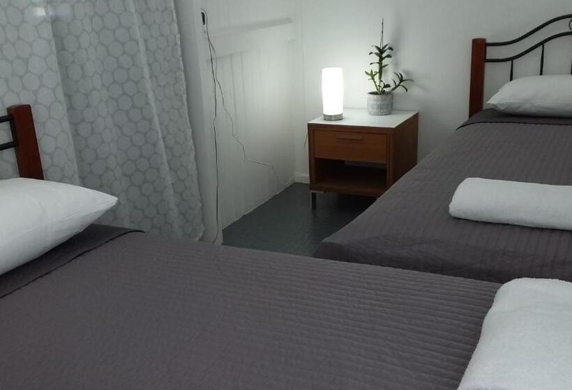 Хижина, Verandah Motel