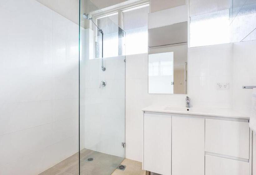 חדר סופריור, Blue Gum