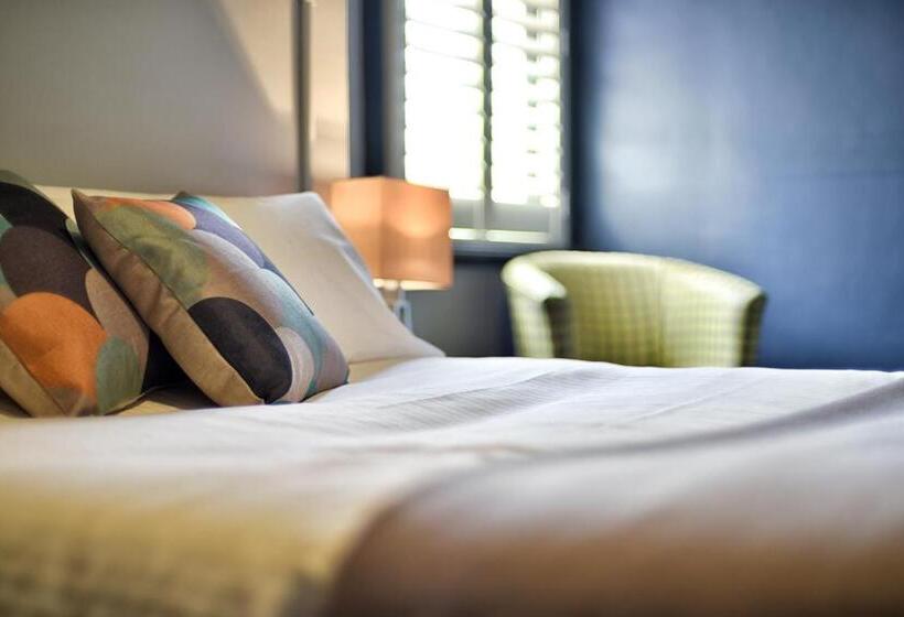 اتاق خانوادگی, Canobolas