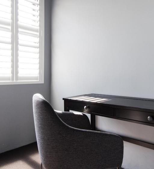 استودیو استاندارد با تخت کینگ, Canobolas