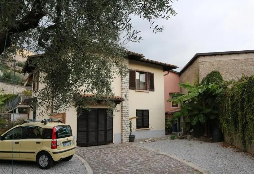 コンフォートルーム, B&b Casa Elena Room And Apartments With Parking