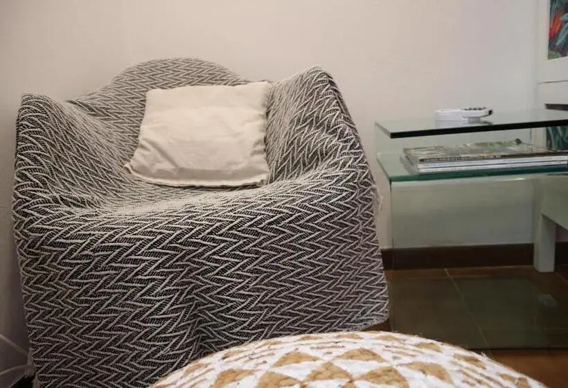 庭の見える１ベッドルームアパートメント, B&b Casa Elena Room And Apartments With Parking