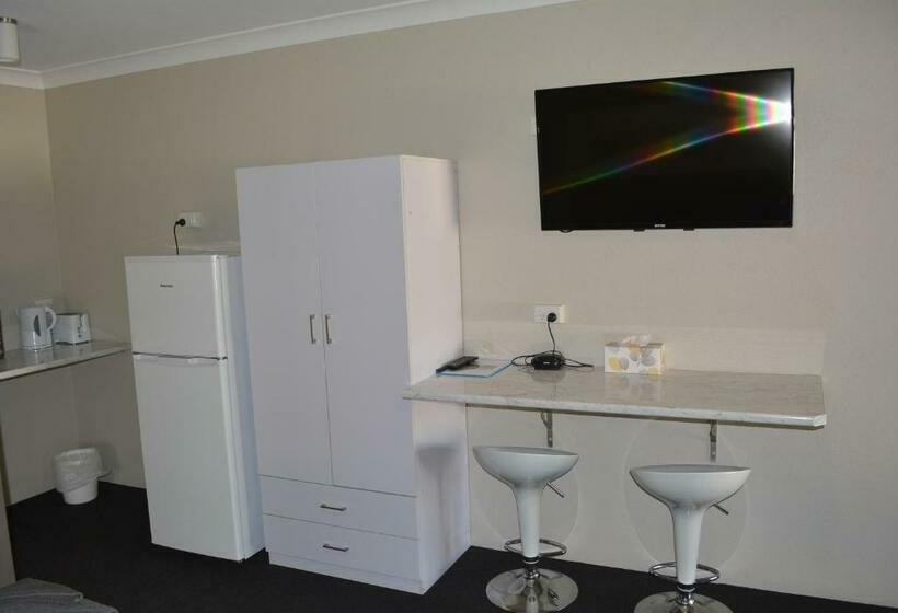 标准间, Carmila Sands Motel