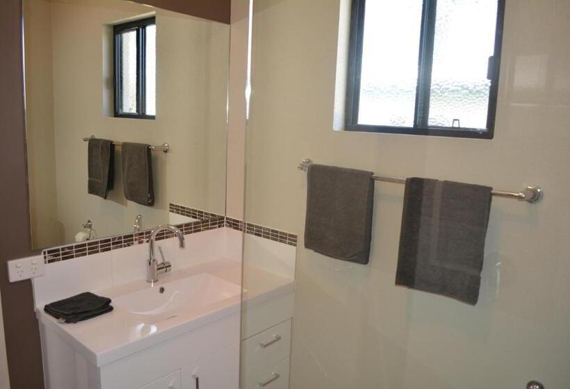 标准间, Carmila Sands Motel