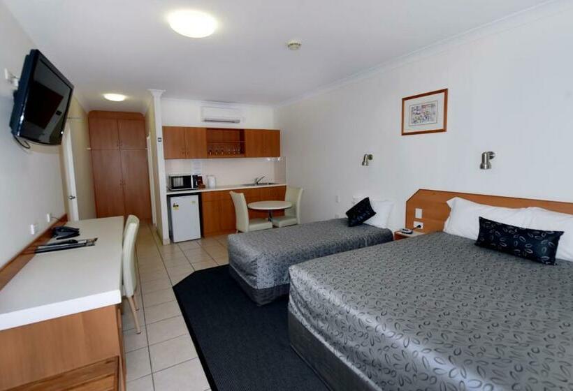 סוויטה, Carriers Arms Hotel Motel