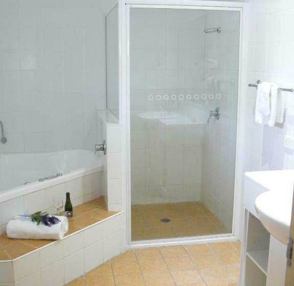 סוויטה עם ג'קוזי, Carriers Arms Hotel Motel