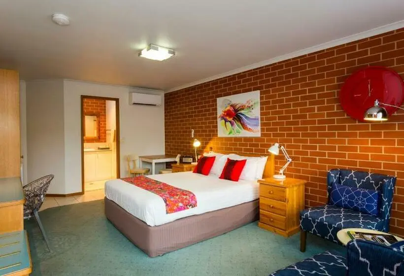 デラックスルーム, Yackandandah Central