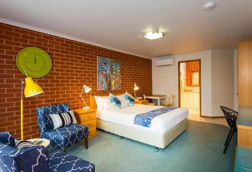 デラックスルーム, Yackandandah Central