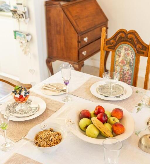 غرفة ديلوكس مطلّة علي البحر مزوَّدة بشُرفة, Guinea Fowl House