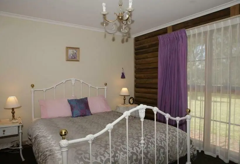 ビラホテル１ベッドルーム, Halls Gap Log Cabins