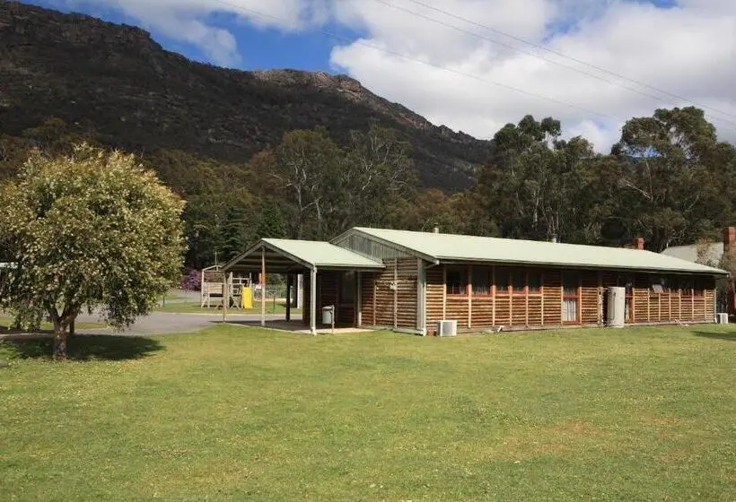 ツーベッドルーム　ヴィラ, Halls Gap Log Cabins