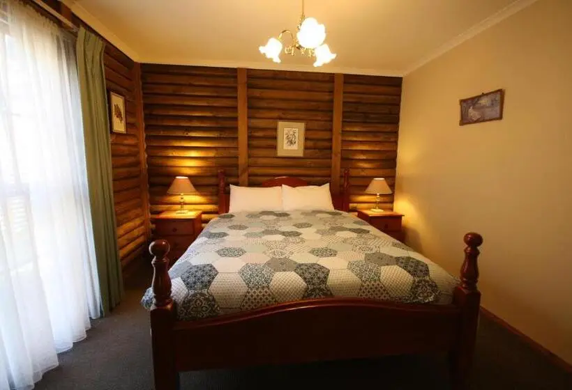 ２ベッドルームハウス, Halls Gap Log Cabins
